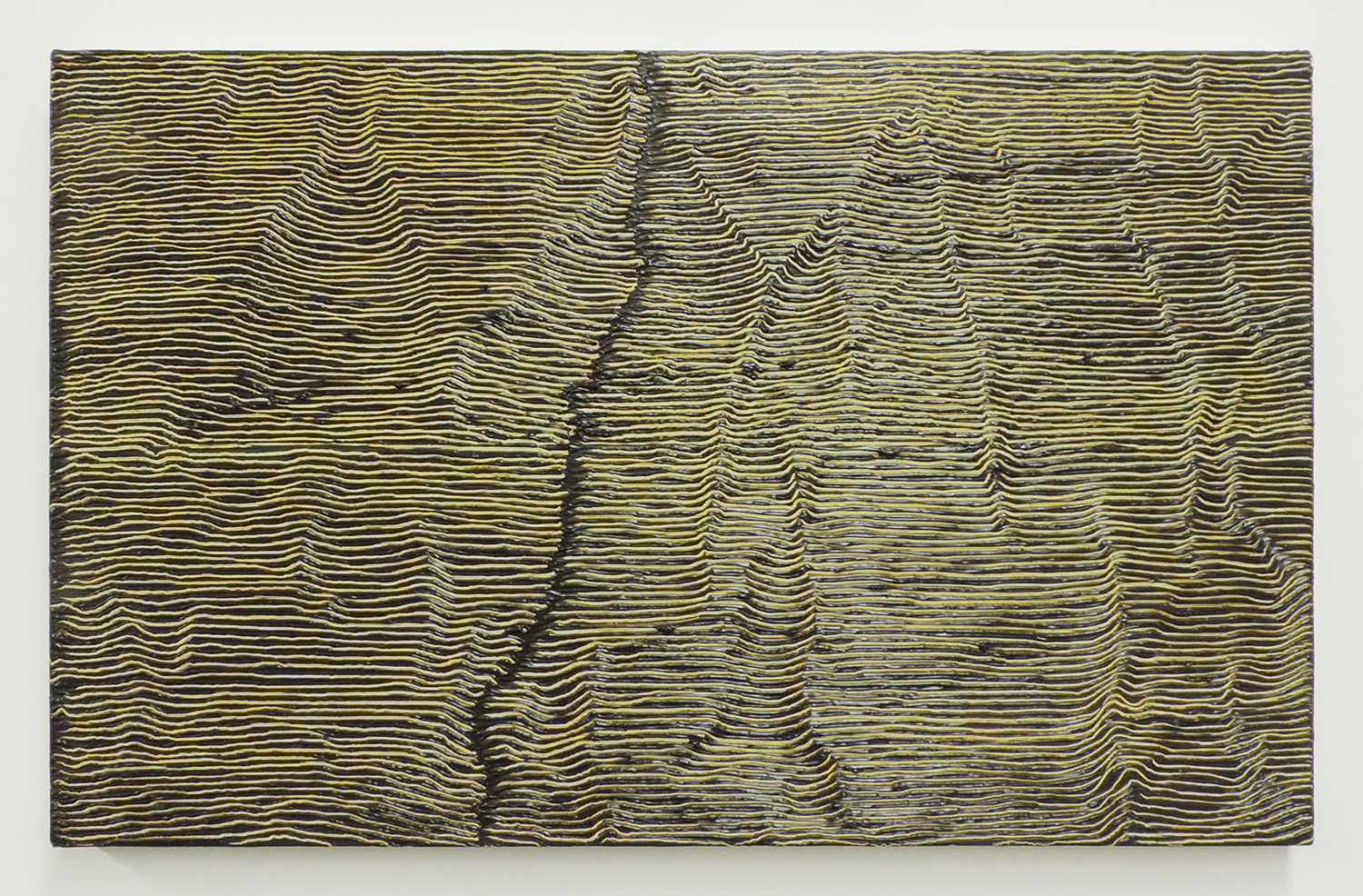 'Fissure 7|Oil and Amber on canvas|33.7 x 53.4 cm|2001 each<br>¥200.000-450,000