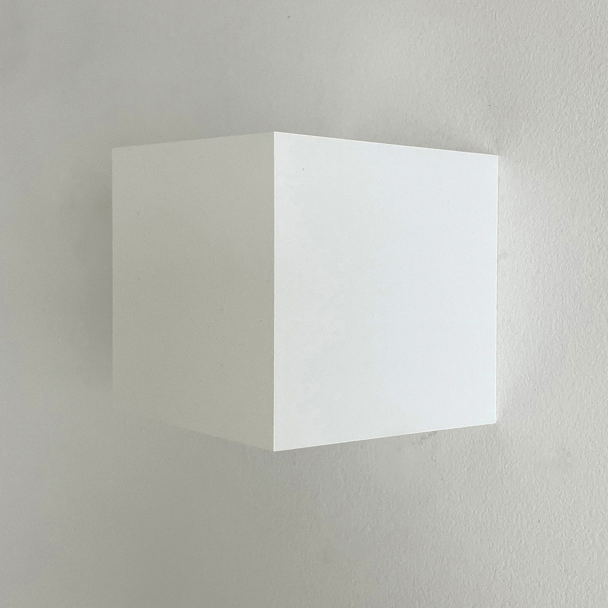 cube-white, silkscreen paint on perspex, 7 × 7 × 7 cm, 2017<br><br>