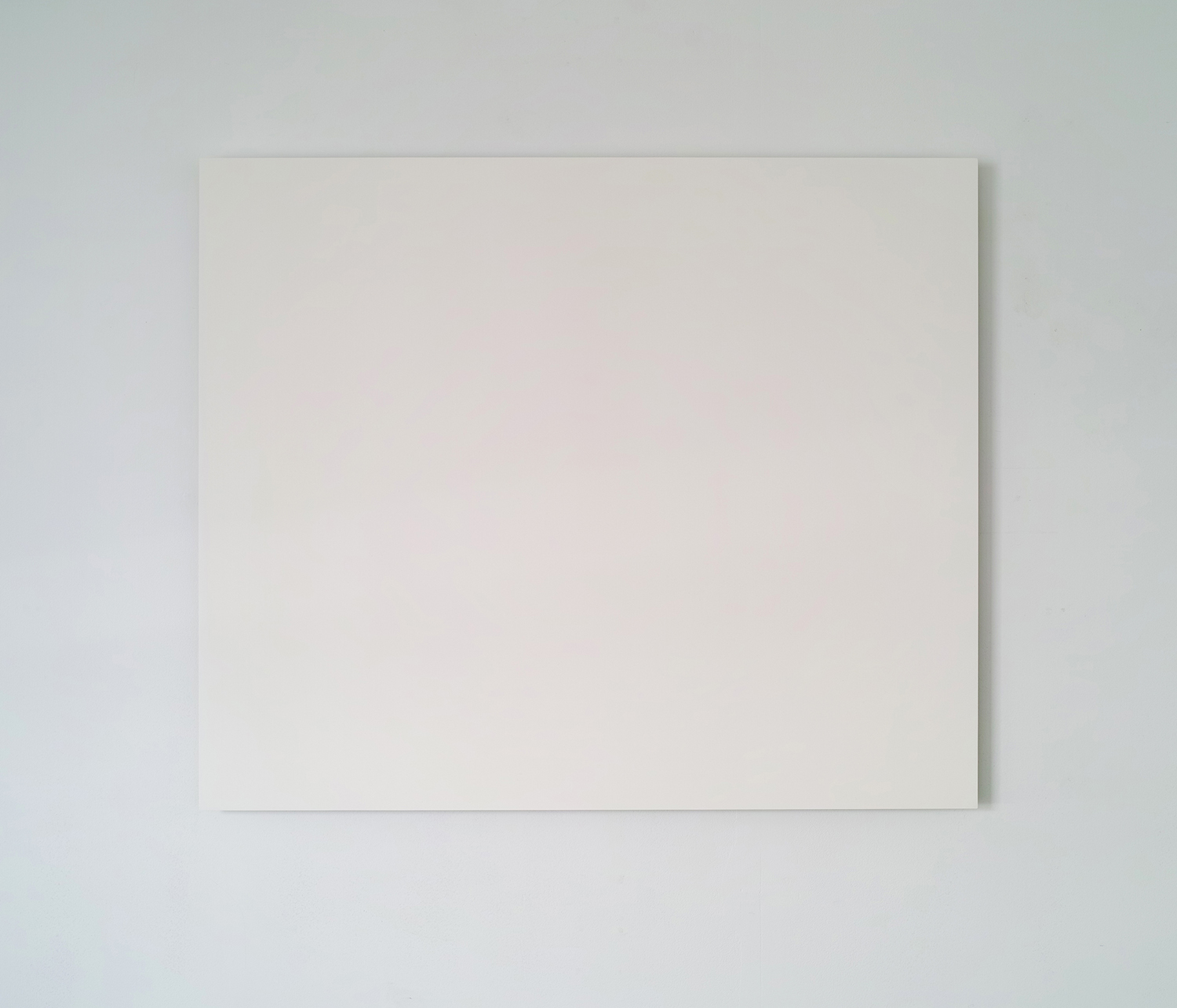 White, pigment and casein on linen mounted on wood, 60 x 72 x 4.5 cm, 2003<br><br>