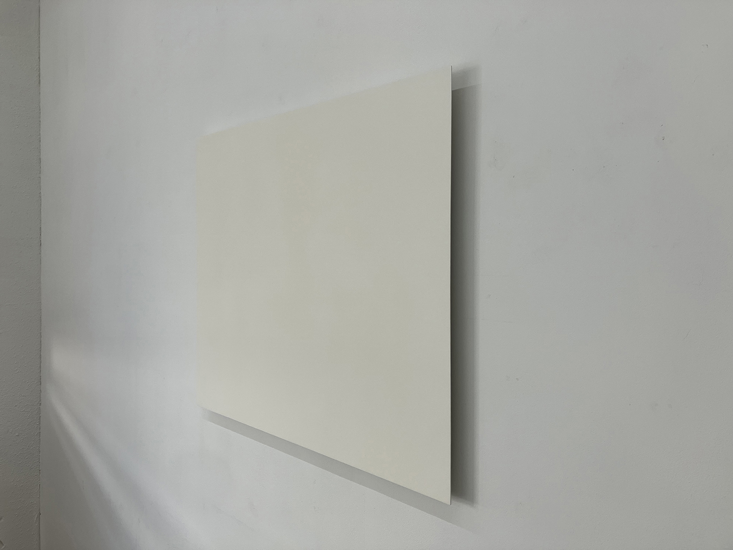 White, pigment and casein on linen mounted on wood, 60 x 72 x 4.5 cm, 2003<br><br>