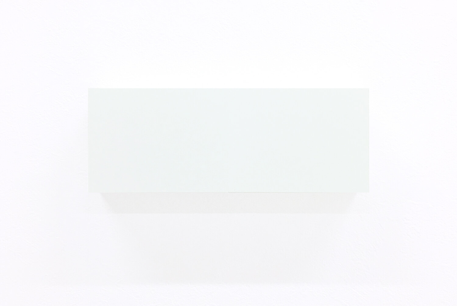 half note_white, silkscreen on perspex, 9 x 24 x 4 cm, 2018