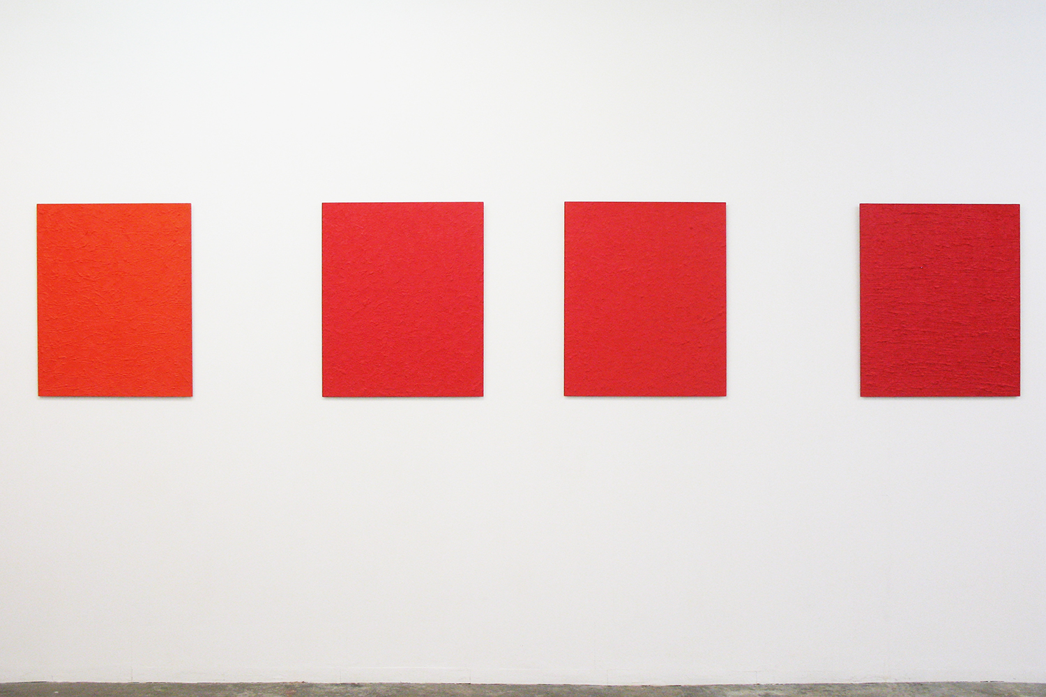 Installation View: Untitled-Red series｜ Oil on aluminum｜727 x 606 mm｜2012 each