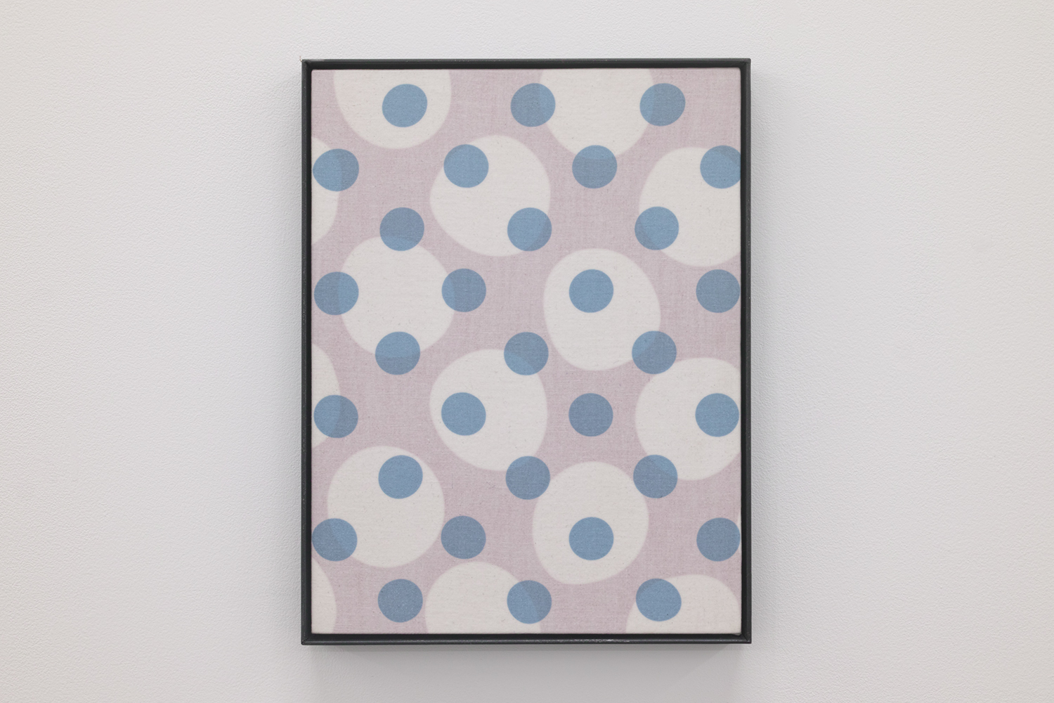 WHITE・blue｜Acrylic paint, cotton on the panel, iron｜295 x 225 x 25 mm｜2020<br>¥70,000-120,000