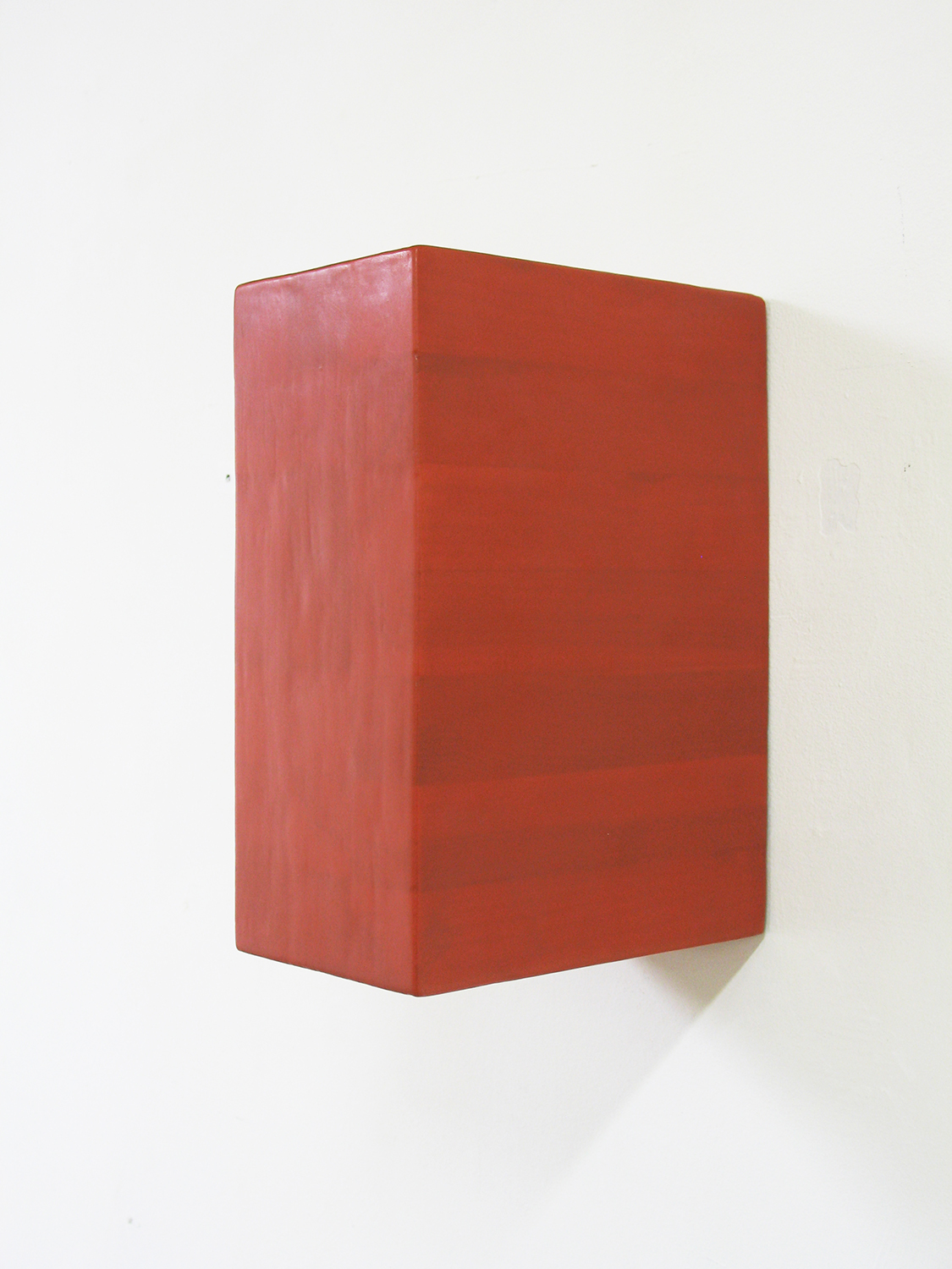 TS0005｜Coloured resin on laminated soft wood｜22.5 x 10 x 16 cm｜2000